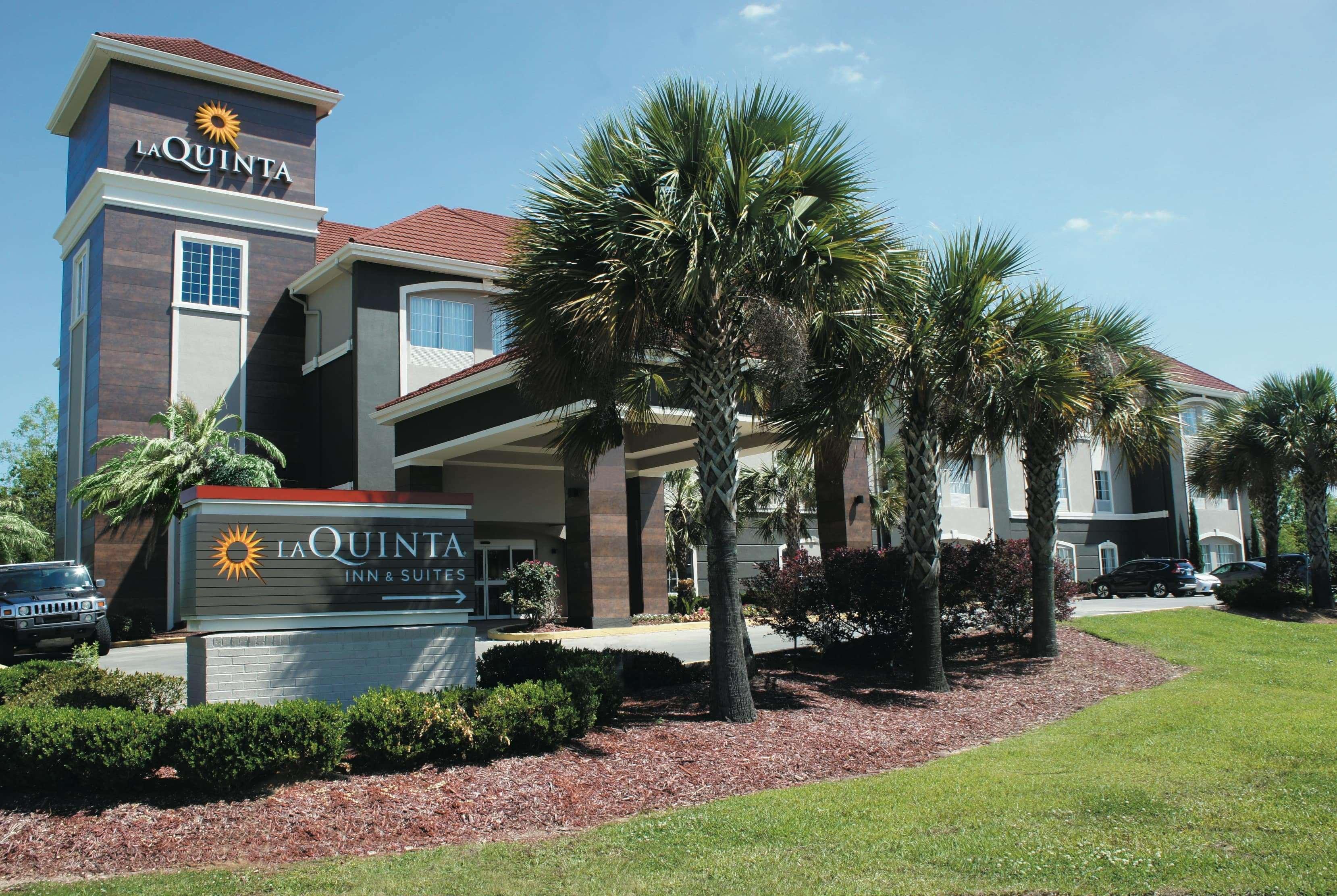 La Quinta By Wyndham Baton Rouge Denham Springs Hotel Exterior photo